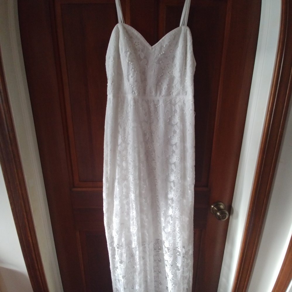 White spring/summer dress